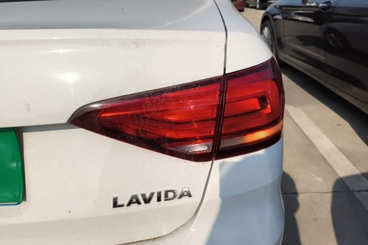 Used Volkswagen Lavida 2019 Lavida Start 1.5L Automatic Trendy Version China VI Standard Right Rear Taillight