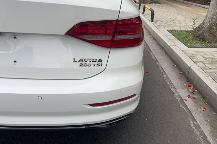 Used Volkswagen Lavida 2019 280TSI DSG Comfort Edition China VI standard Right Rear Taillight