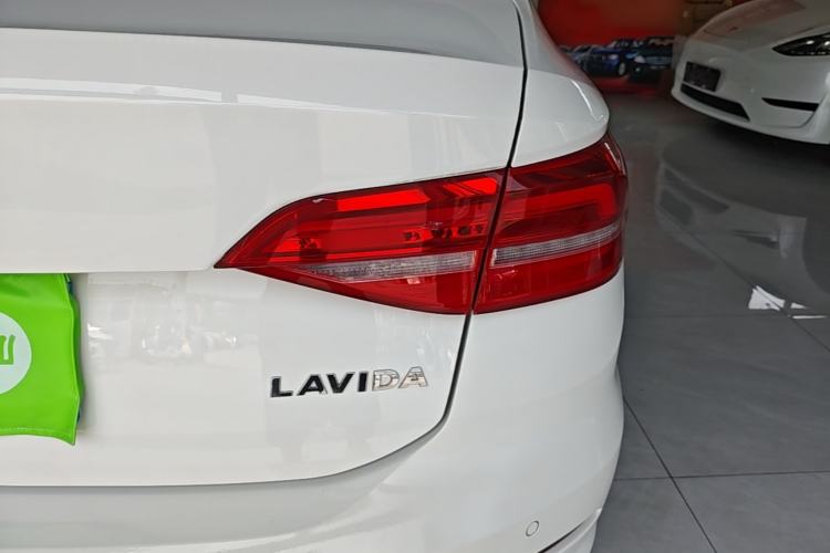Used Volkswagen Lavida 2019 1.5L Automatic Comfort Edition China VI Standard Right Rear Taillight