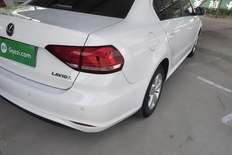 Used Volkswagen Lavida 2019 Lavida Start 1.5L Manual Fashion Edition China VI Standard Right Rear Taillight