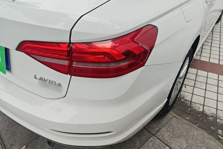 Used Volkswagen Lavida 2019 280TSI DSG Comfort Edition China VI standard Right Rear Taillight