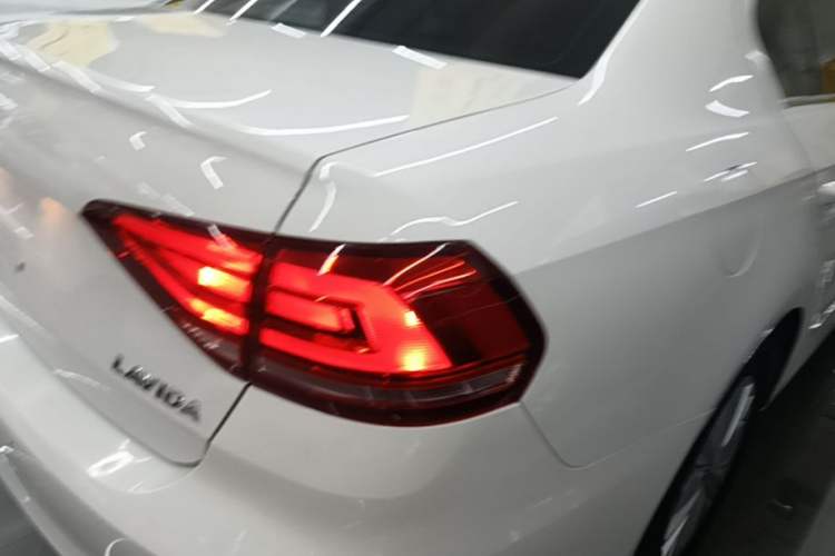 Used Volkswagen Lavida 2019 Lavida Start 1.5L Automatic Comfort Edition China VI Standard Right Rear Taillight