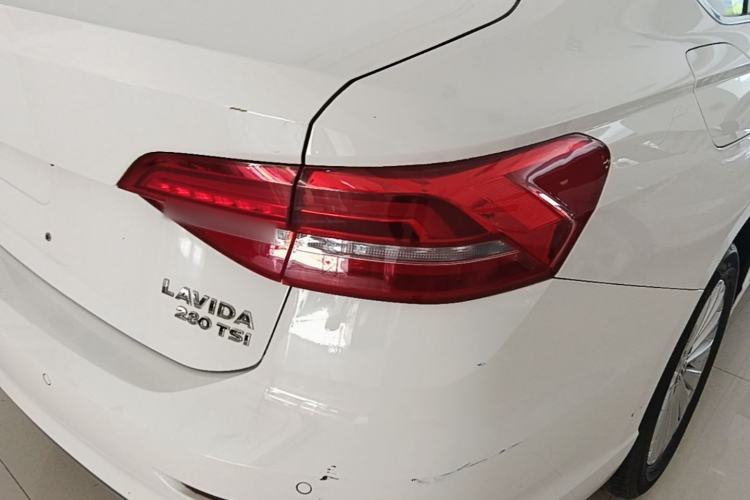 Used Volkswagen Lavida 2019 280TSI DSG Comfort Edition China VI standard Right Rear Taillight