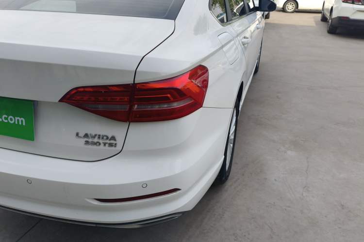 Used Volkswagen Lavida 2019 280TSI DSG Comfort Edition China VI standard Right Rear Taillight