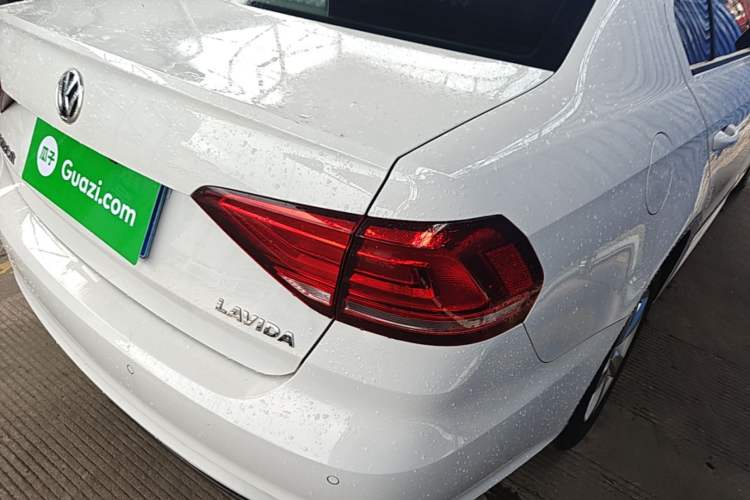 Used Volkswagen Lavida 2019 Lavida Start 1.5L Automatic Trendy Version China VI Standard Right Rear Taillight