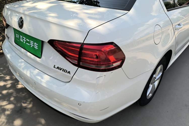 Used Volkswagen Lavida 2019 Lavida Start 1.5L Manual Fashion Edition China VI Standard Right Rear Taillight