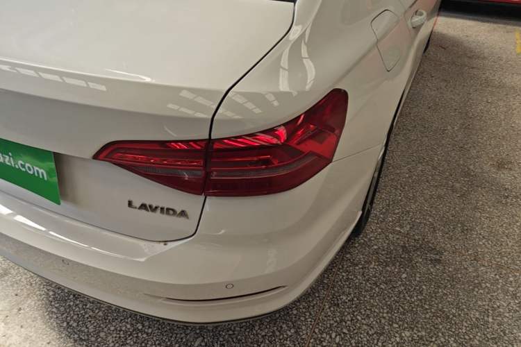 Used Volkswagen Lavida 2019 1.5L Automatic Comfort Edition China VI Standard Right Rear Taillight