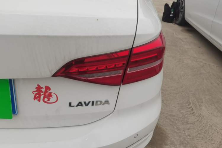 Used Volkswagen Lavida 2019 1.5L Automatic Comfort Edition China VI Standard Right Rear Taillight