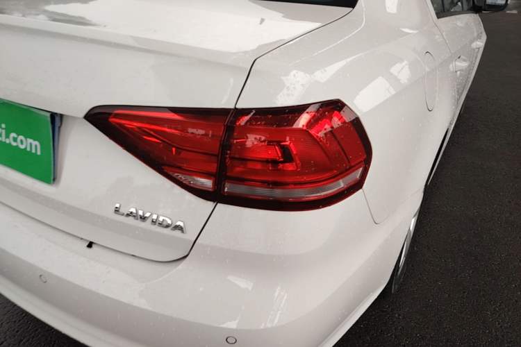 Used Volkswagen Lavida 2019 Lavida Start 1.5L Automatic Trendy Version China VI Standard Right Rear Taillight