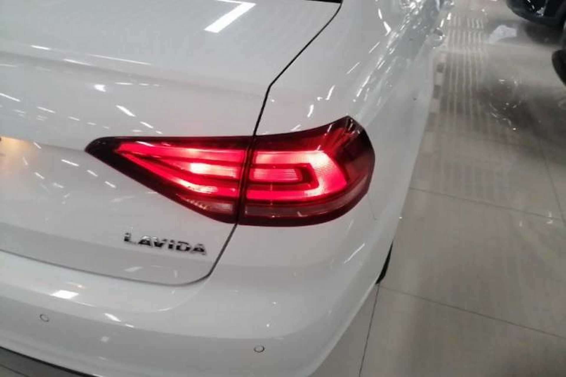 Used Volkswagen Lavida 2019 Lavida Start 1.5L Automatic Trendy Version China VI Standard Right Rear Taillight