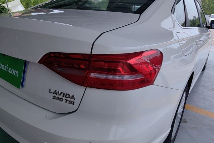 Used Volkswagen Lavida 2019 280TSI DSG Comfort Edition China VI standard Right Rear Taillight