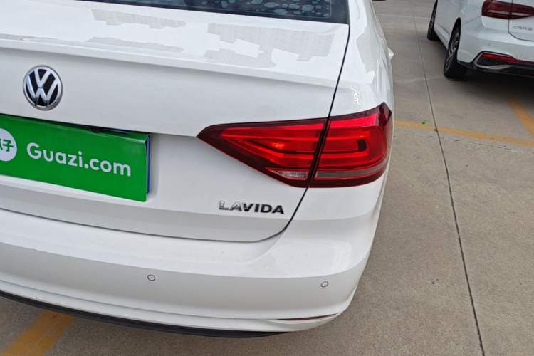 Used Volkswagen Lavida 2019 Lavida Start 1.5L Automatic Trendy Version China VI Standard Right Rear Taillight