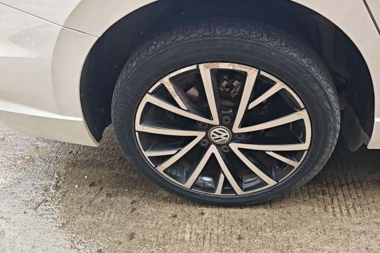 Used Volkswagen Lavida 2019 280TSI DSG Luxury Edition China VI Standard Right Rear Wheel Hub