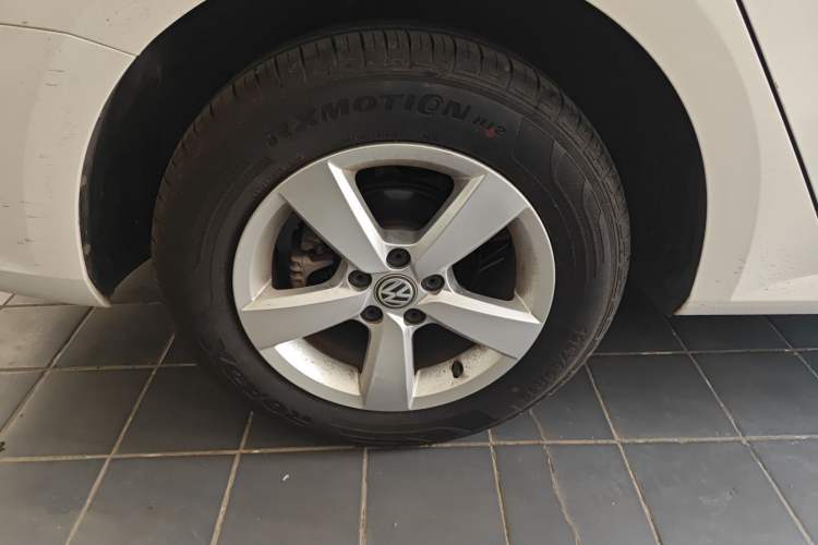 Used Volkswagen Lavida 2019 Lavida Start 1.5L Automatic Trendy Version China VI Standard Right Rear Wheel Hub