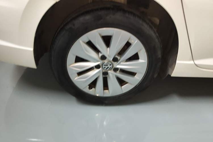 Used Volkswagen Lavida 2019 Hatchback 280TSI DSG Comfort Edition China VI Standard Right Rear Wheel Hub
