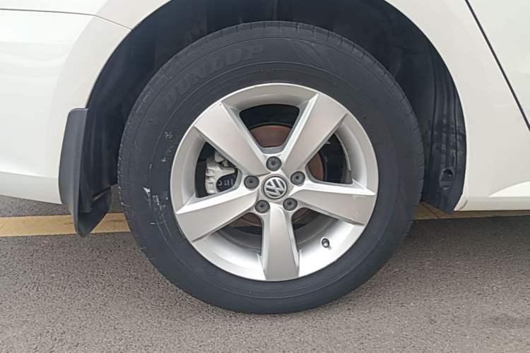 Used Volkswagen Lavida 2019 Lavida Start 1.5L Automatic Trendy Version China VI Standard Right Rear Wheel Hub