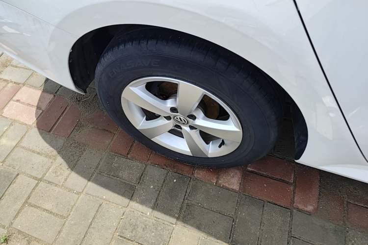 Used Volkswagen Lavida 2019 Lavida Start 1.5L Manual Fashion Edition China VI Standard Right Rear Wheel Hub