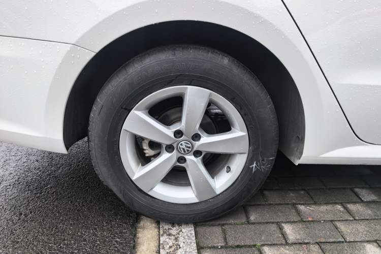 Used Volkswagen Lavida 2019 Lavida Start 1.5L Automatic Trendy Version China VI Standard Right Rear Wheel Hub