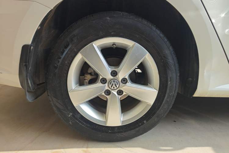 Used Volkswagen Lavida 2019 Lavida Start 1.5L Automatic Trendy Version China VI Standard Right Rear Wheel Hub