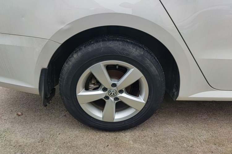 Used Volkswagen Lavida 2019 Lavida Start 1.5L Automatic Trendy Version China VI Standard Right Rear Wheel Hub