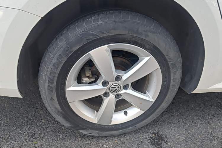 Used Volkswagen Lavida 2019 Lavida Start 1.5L Automatic Trendy Version China VI Standard Right Rear Wheel Hub