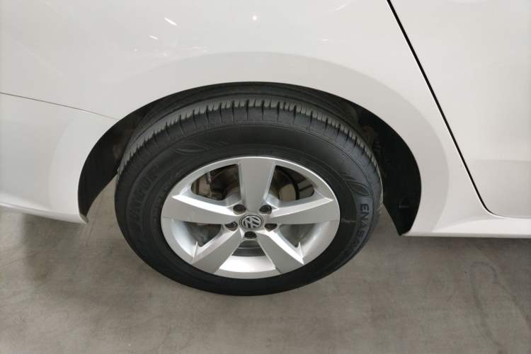 Used Volkswagen Lavida 2019 Lavida Start 1.5L Automatic Trendy Version China VI Standard Right Rear Wheel Hub