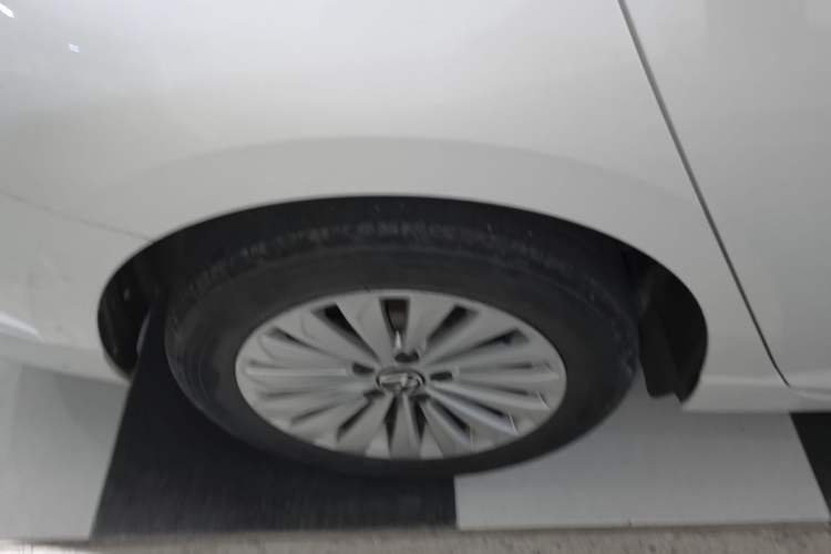 Used Volkswagen Lavida 2019 1.5L Automatic Comfort Edition China VI Standard Right Rear Wheel Hub