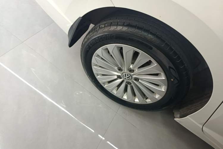 Used Volkswagen Lavida 2019 1.5L Automatic Comfort Edition China VI Standard Right Rear Wheel Hub