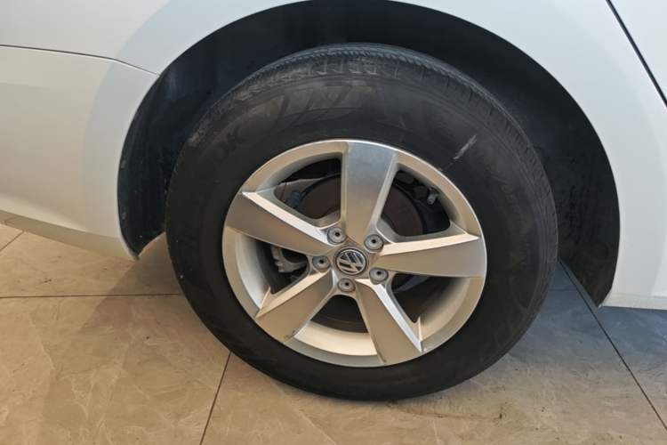 Used Volkswagen Lavida 2019 Lavida Start 1.5L Automatic Trendy Version China VI Standard Right Rear Wheel Hub