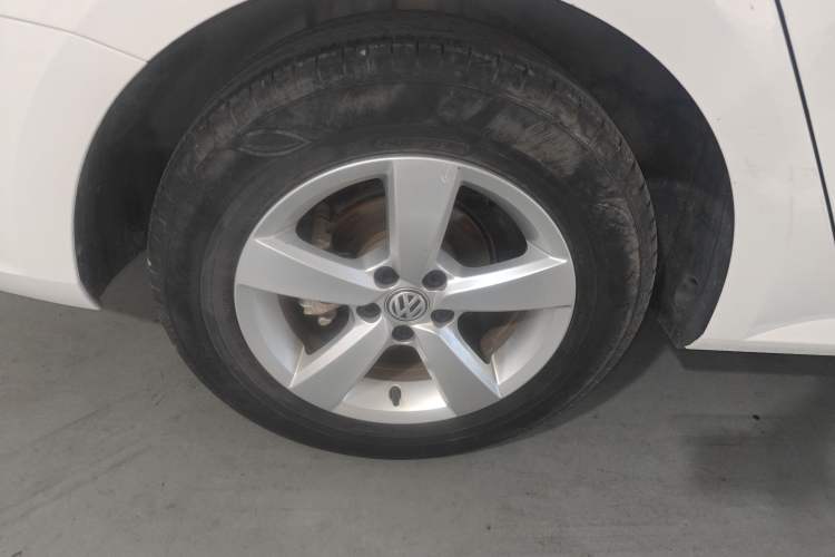 Used Volkswagen Lavida 2019 Lavida Start 1.5L Automatic Trendy Version China VI Standard Right Rear Wheel Hub