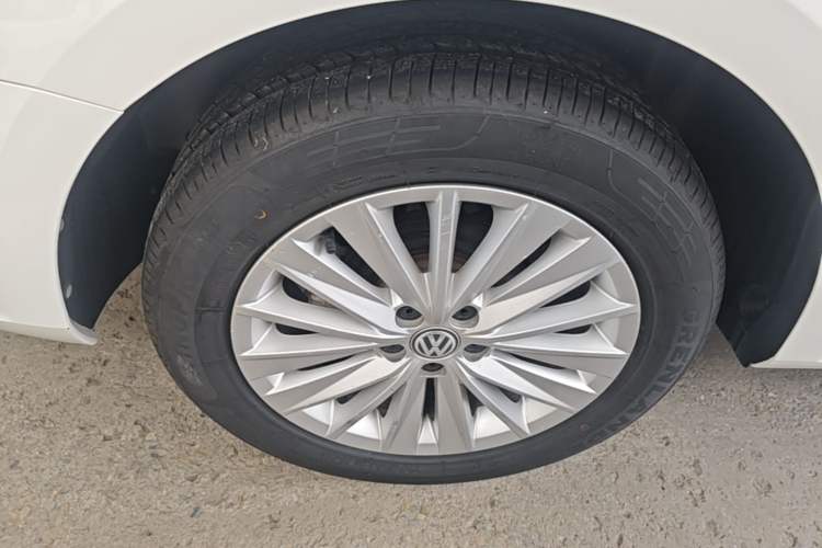 Used Volkswagen Lavida 2019 Lavida Start 1.5L Automatic Comfort Edition China VI Standard Right Rear Wheel Hub