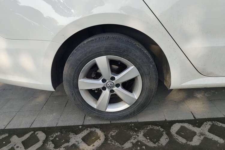 Used Volkswagen Lavida 2019 Lavida Start 1.5L Automatic Trendy Version China VI Standard Right Rear Wheel Hub