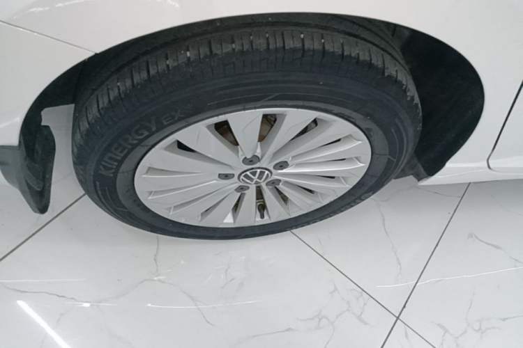 Used Volkswagen Lavida 2019 1.5L Automatic Comfort Edition China VI Standard Right Rear Wheel Hub