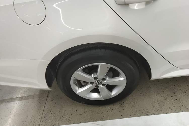 Used Volkswagen Lavida 2019 Lavida Start 1.5L Manual Fashion Edition China VI Standard Right Rear Wheel Hub