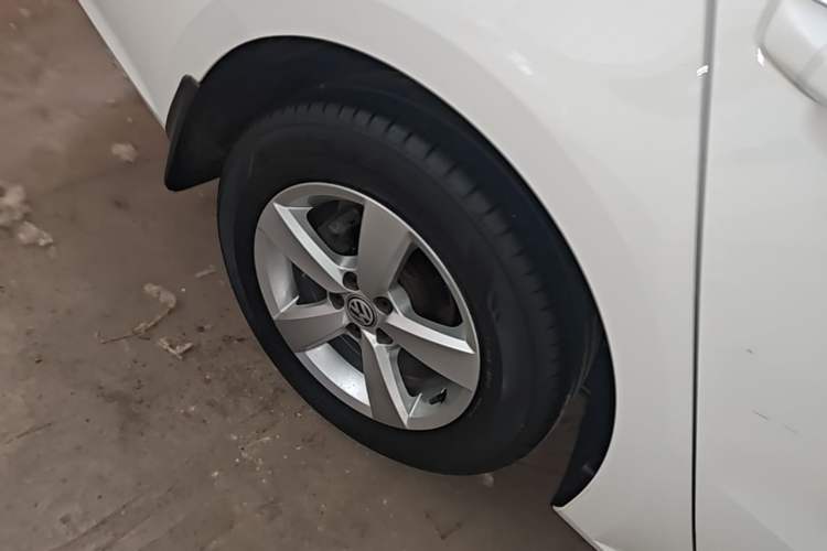 Used Volkswagen Lavida 2019 Lavida Start 1.5L Manual Fashion Edition China VI Standard Right Rear Wheel Hub
