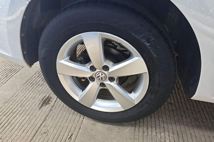 Used Volkswagen Lavida 2019 Lavida Start 1.5L Automatic Trendy Version China VI Standard Right Rear Wheel Hub