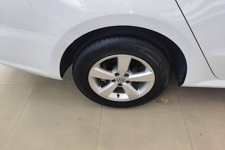 Used Volkswagen Lavida 2019 Lavida Start 1.5L Manual Fashion Edition China VI Standard Right Rear Wheel Hub