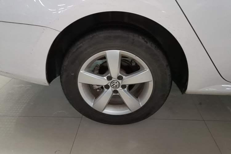 Used Volkswagen Lavida 2019 Lavida Start 1.5L Automatic Trendy Version China VI Standard Right Rear Wheel Hub