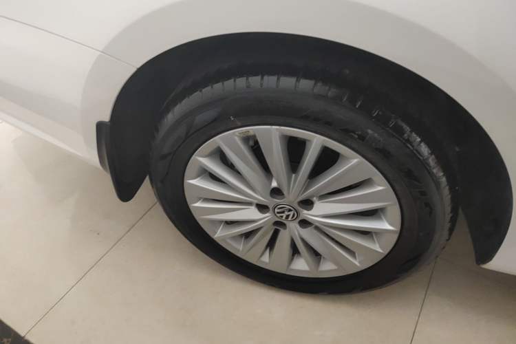 Used Volkswagen Lavida 2019 Lavida Start 1.5L Automatic Comfort Edition China VI Standard Right Rear Wheel Hub