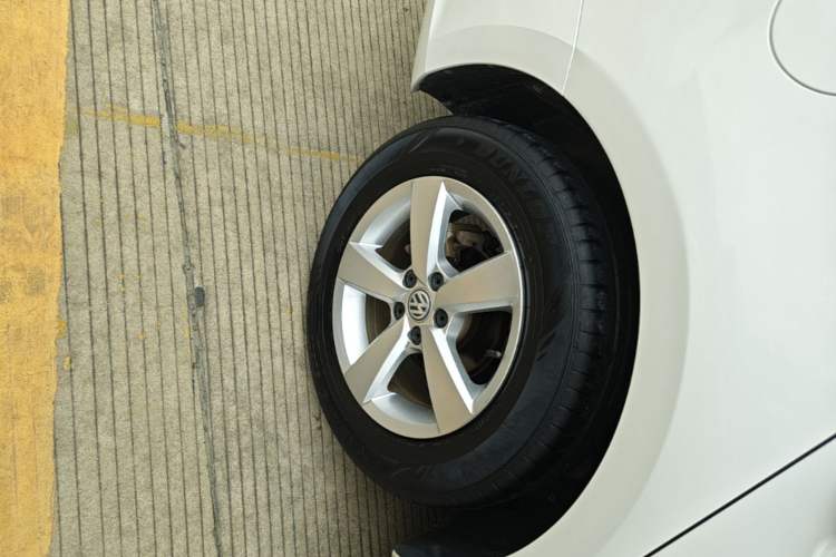 Used Volkswagen Lavida 2019 Lavida Start 1.5L Automatic Trendy Version China VI Standard Right Rear Wheel Hub