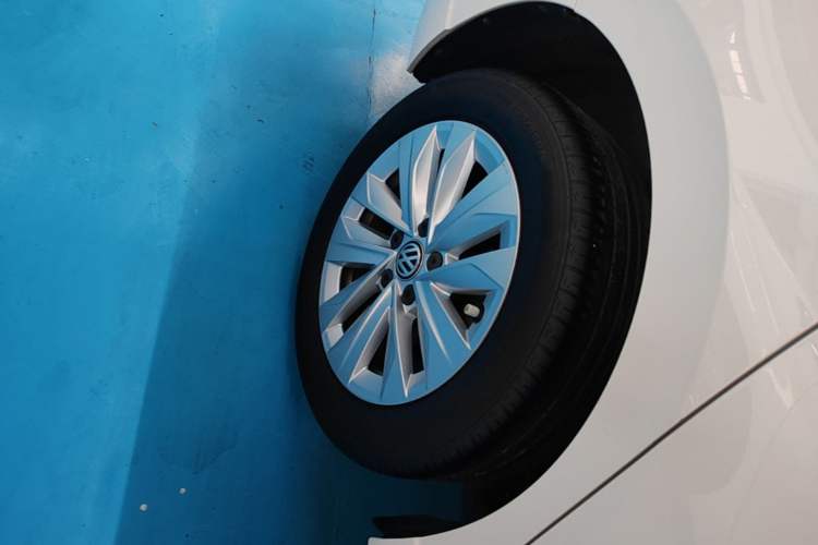 Used Volkswagen Lavida 2019 Hatchback 200TSI DSG Comfort Edition China VI Right Rear Wheel Hub