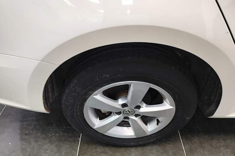 Used Volkswagen Lavida 2019 Lavida Start 1.5L Automatic Trendy Version China VI Standard Right Rear Wheel Hub