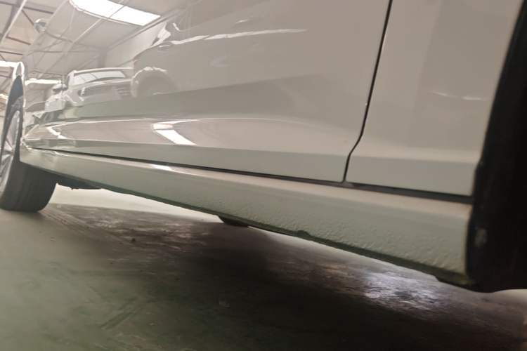 Used Volkswagen Lavida 2019 1.5L Automatic Comfort Edition China VI Standard Right Side Sill