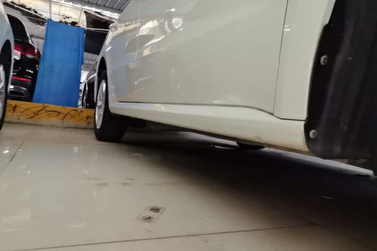 Used Volkswagen Lavida 2019 Lavida Start 1.5L Automatic Trendy Version China VI Standard Right Side Sill