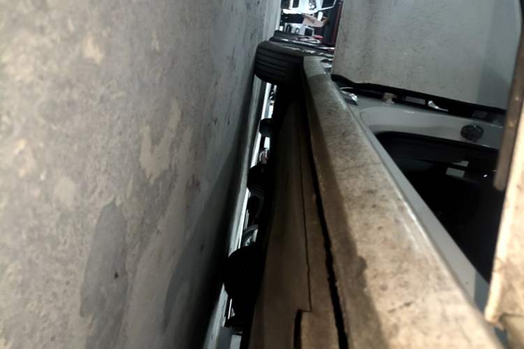 Used Volkswagen Lavida 2019 1.5L Automatic Fashion Edition China VI Right Side Sill