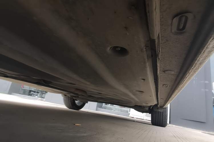 Used Volkswagen Lavida 2019 1.5L Automatic Comfort Edition China VI Standard Right Side Sill