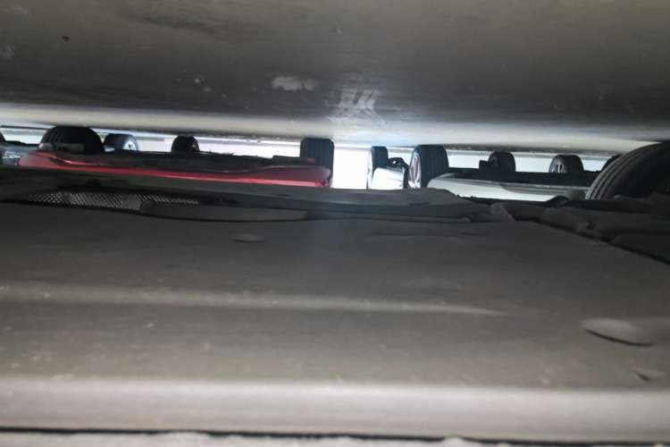 Used Volkswagen Lavida 2019 1.5L Automatic Comfort Edition China VI Standard Right Side Sill