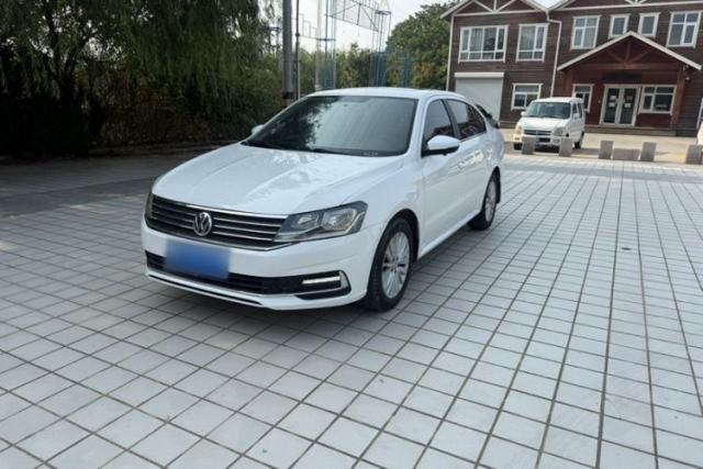 Używany Volkswagen Lavida 2019 Lavida Start 1.5L Automatic Comfort Edition China VI Standard