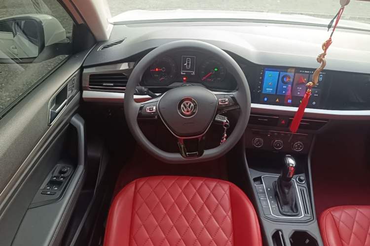 Used Volkswagen Lavida 2019 1.5L Automatic Vision Edition China VI Standard Steering Wheel