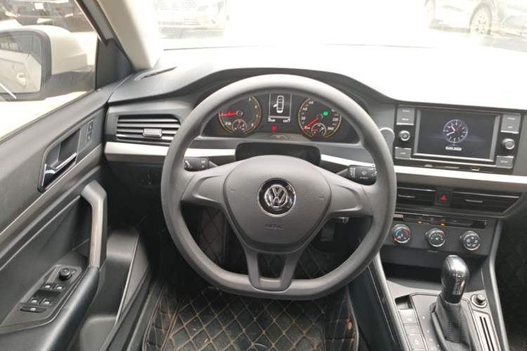 Used Volkswagen Lavida 2019 1.5L Automatic Fashion Edition China VI Steering Wheel